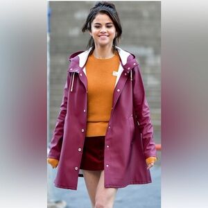 Stutterheim Stockholm Raincoat
Burgundy